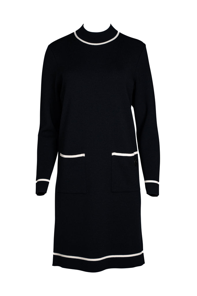 Vorderansicht des Kleids ohne Modell.